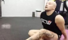 抖音纹身男网红吃瓜